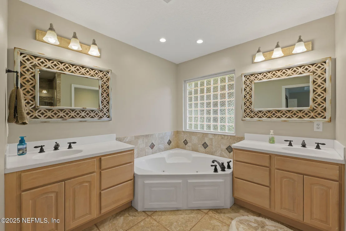 Photo of 4575 WOLFE Road