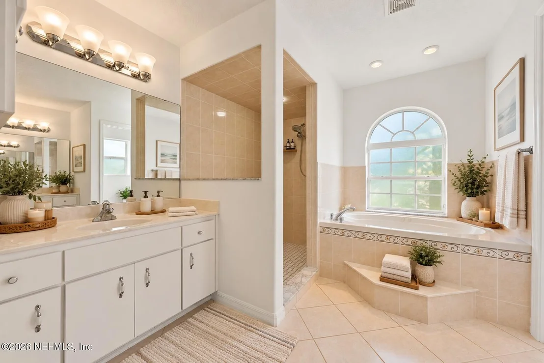 Photo of 8 FIELDSTONE Lane