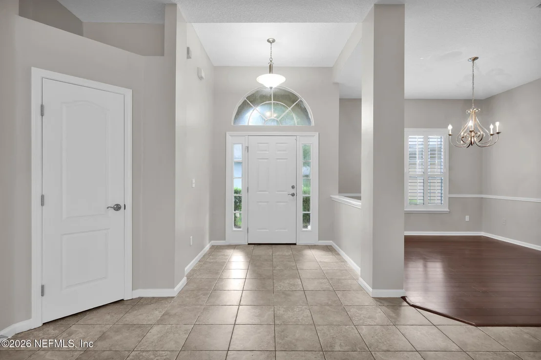 Photo of 879 SONGBIRD Drive