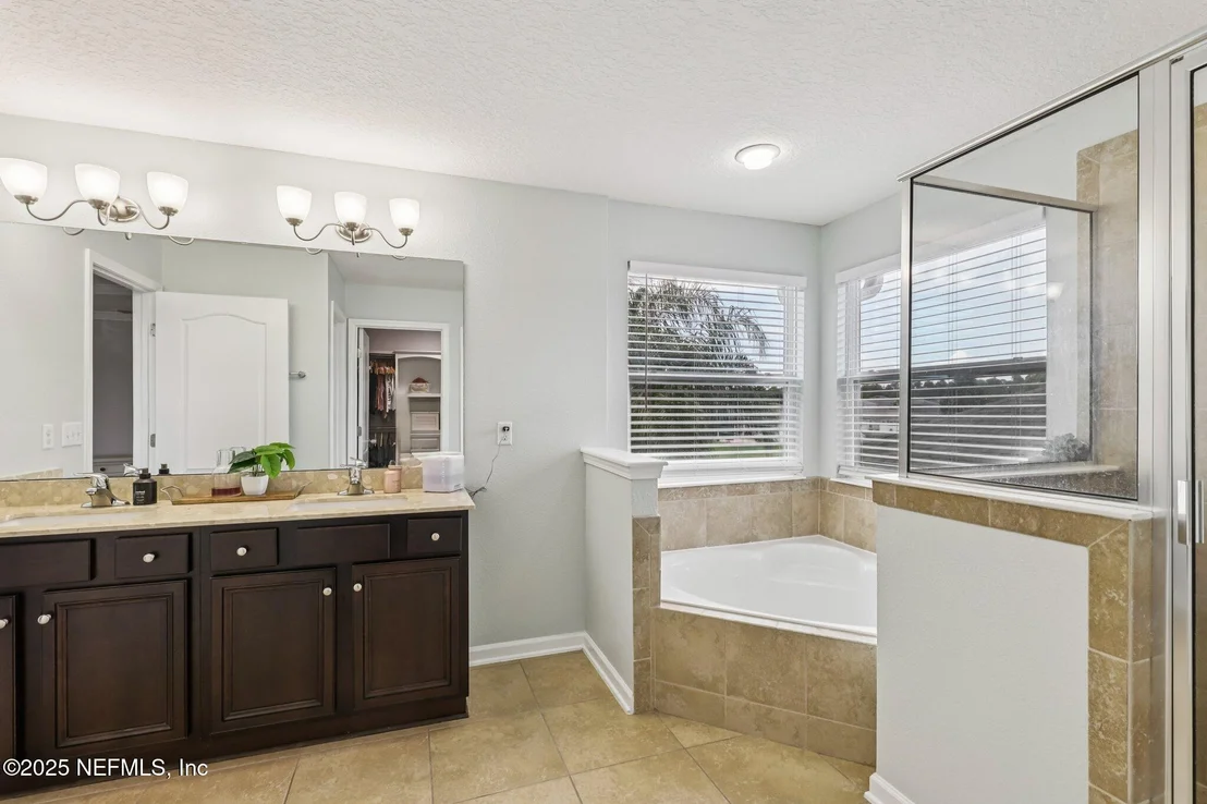 Photo of 866 GLENDALE Lane