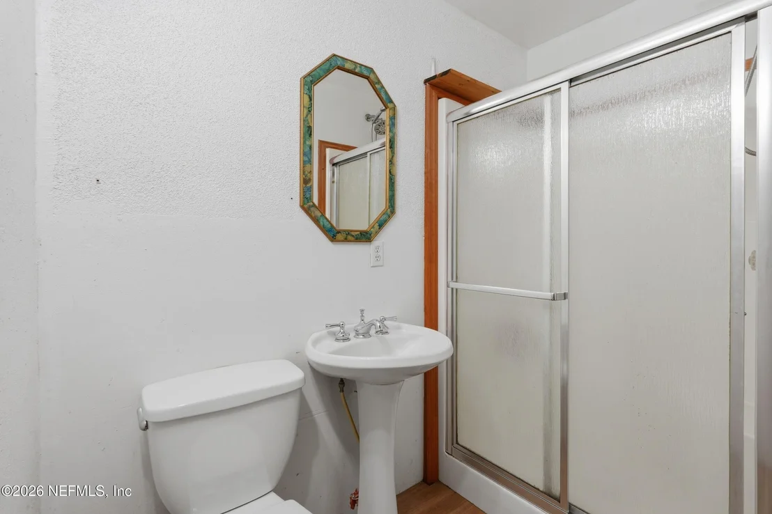 Photo of 246 AZALEA Avenue