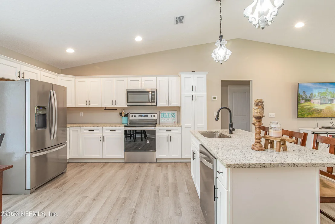 Photo of 44160 WILLOW Lane