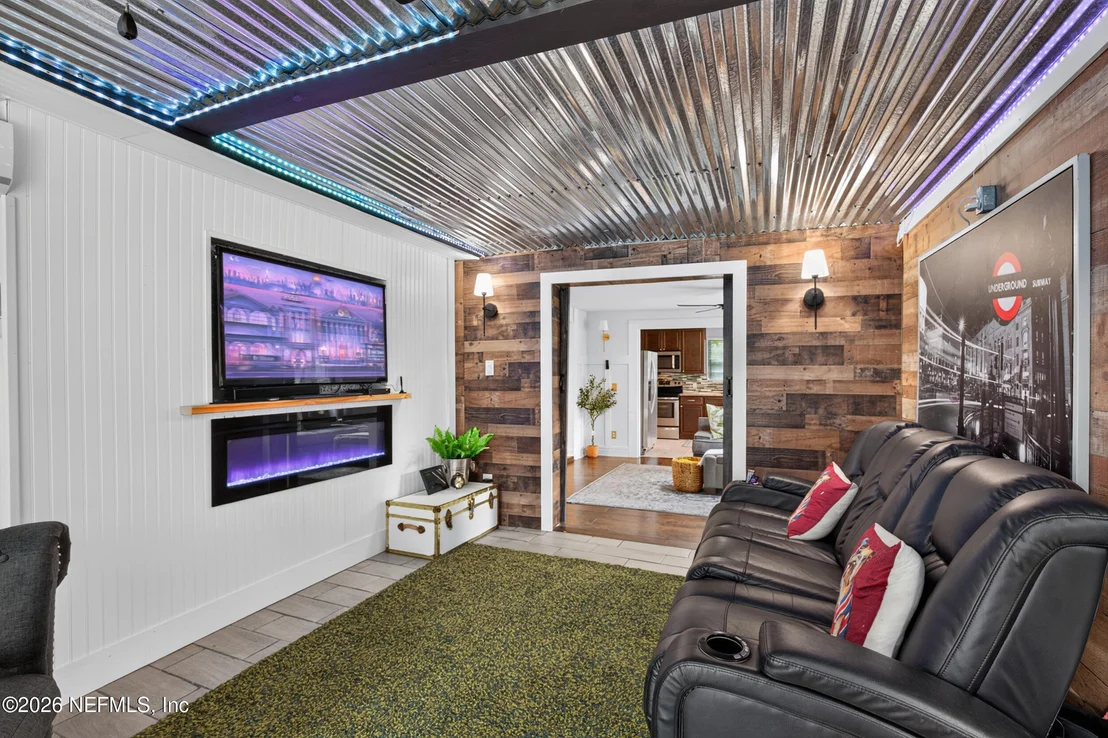 Photo of 3048 LORMAN Drive