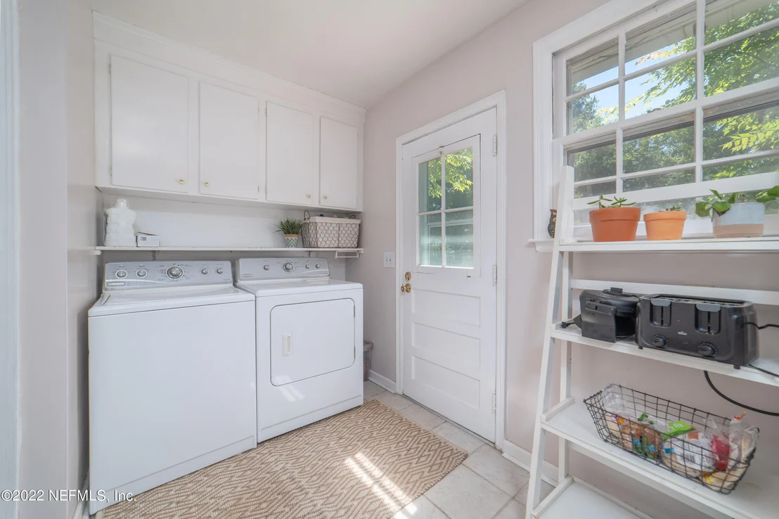 Photo of 4810 SEFA Circle N