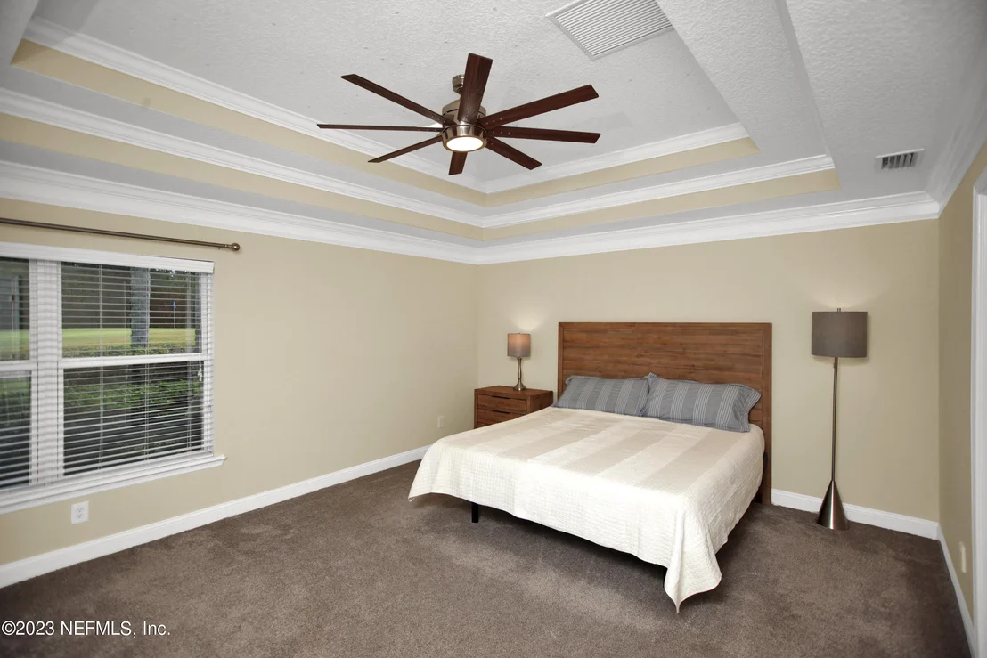 Photo of 944 OXFORD Drive