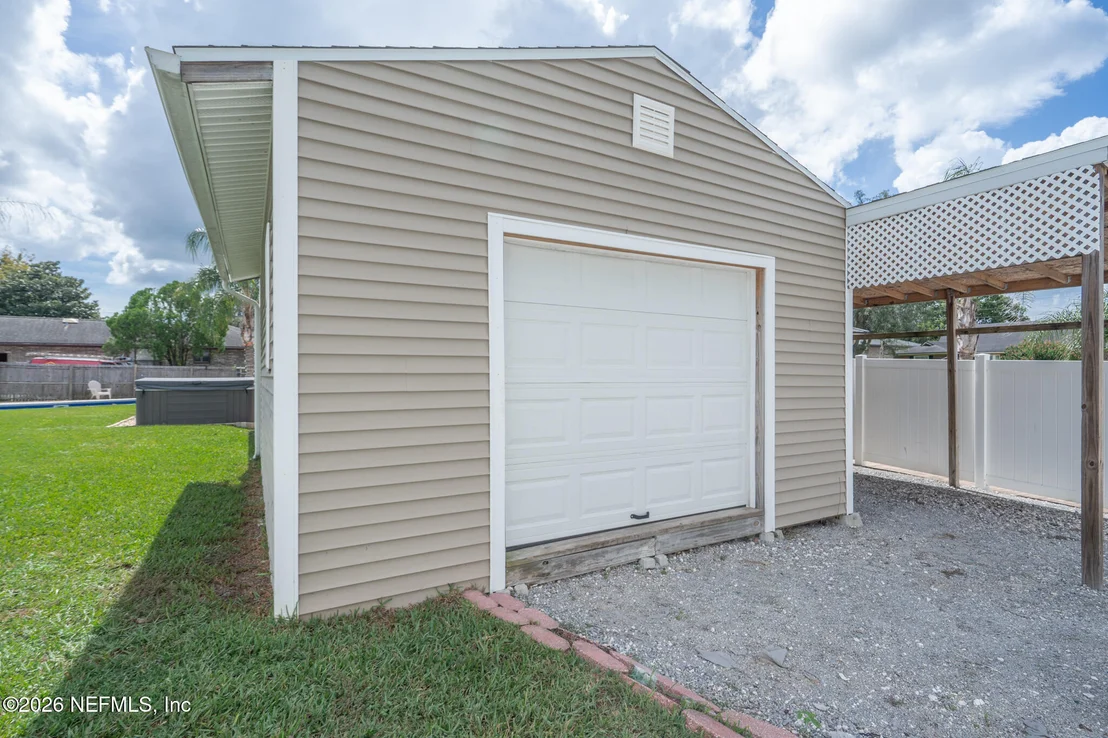 Photo of 377 FOXRIDGE Road