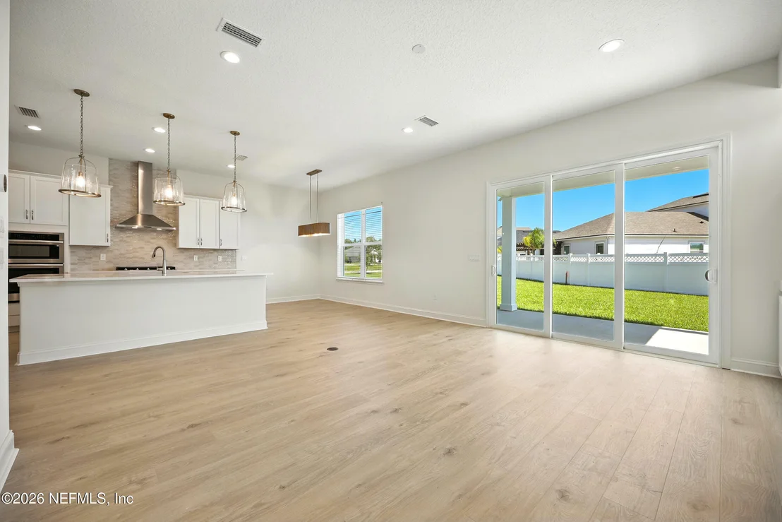 Photo of 820 OAKLAWN Court
