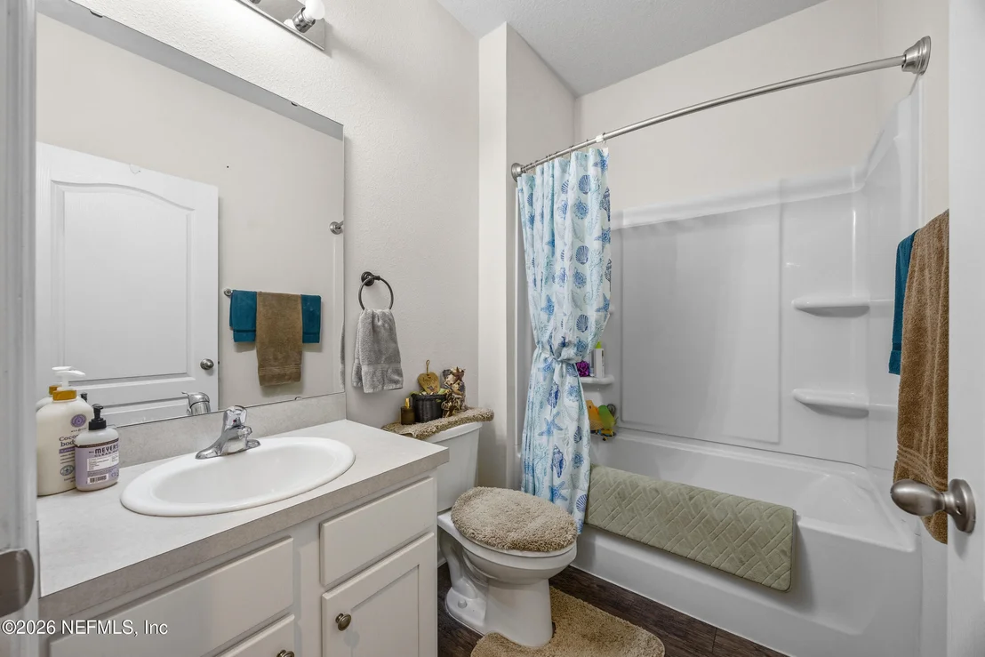 Photo of 70168 ROSEAPPLE Court