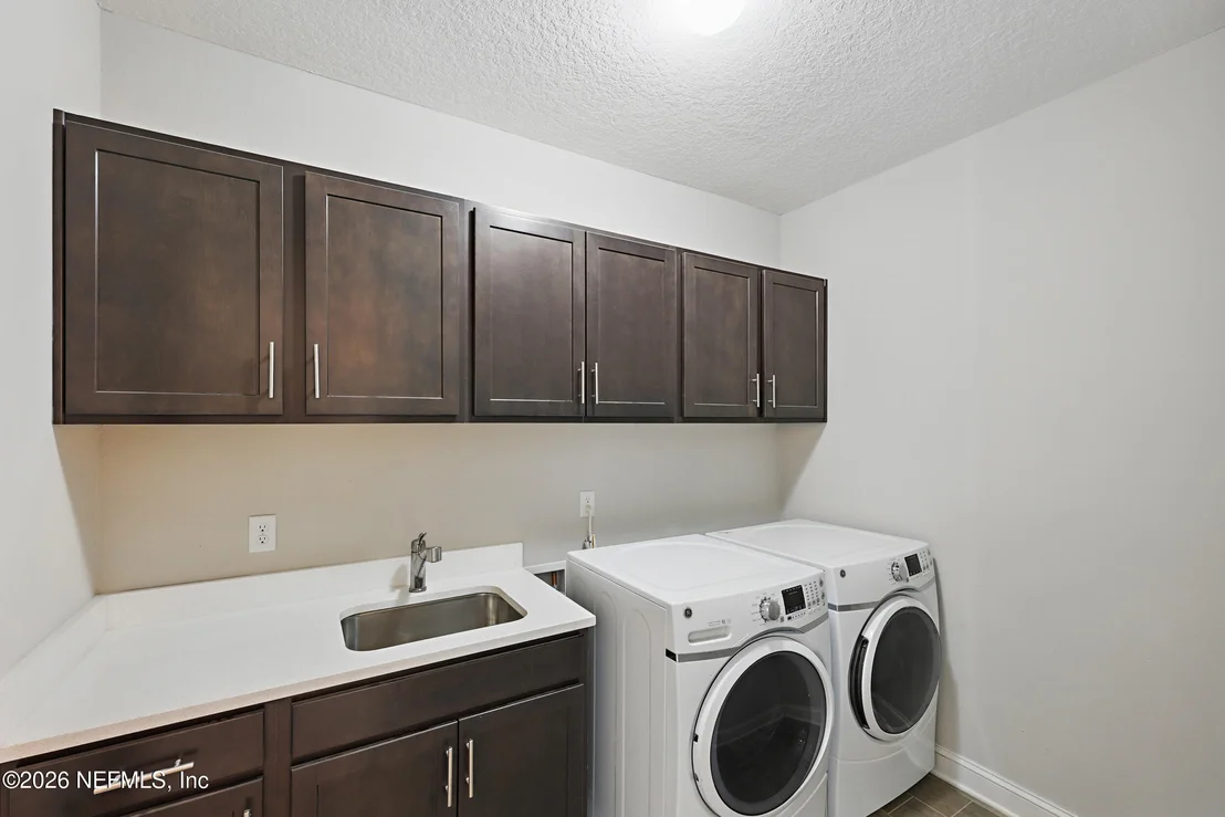 Photo of 1124 PERSIMMON Drive