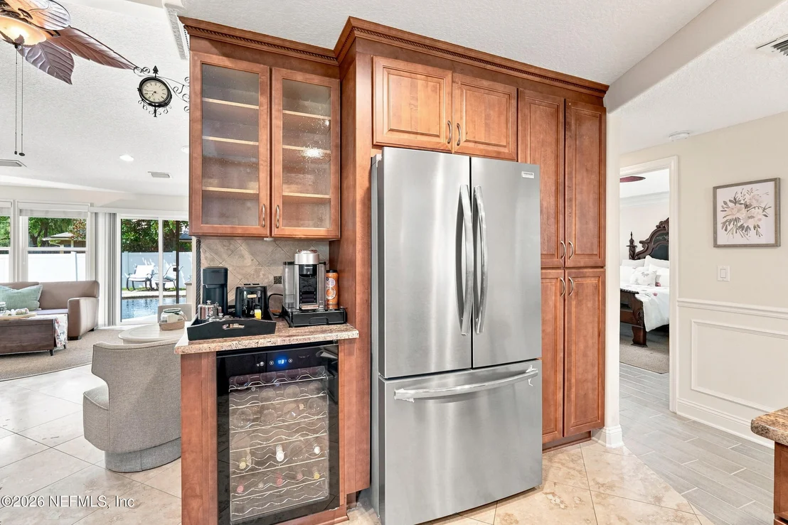 Photo of 1407 RIVERGATE Drive