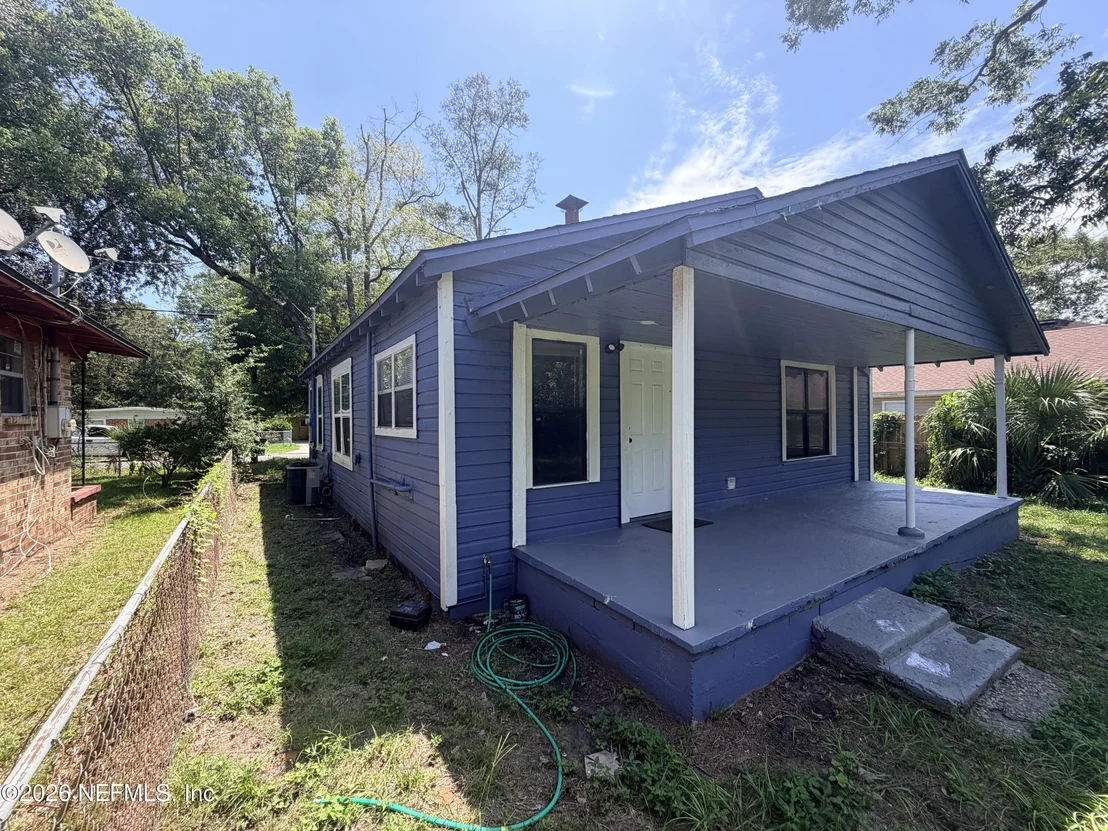 Photo of 3142 PENTON Street
