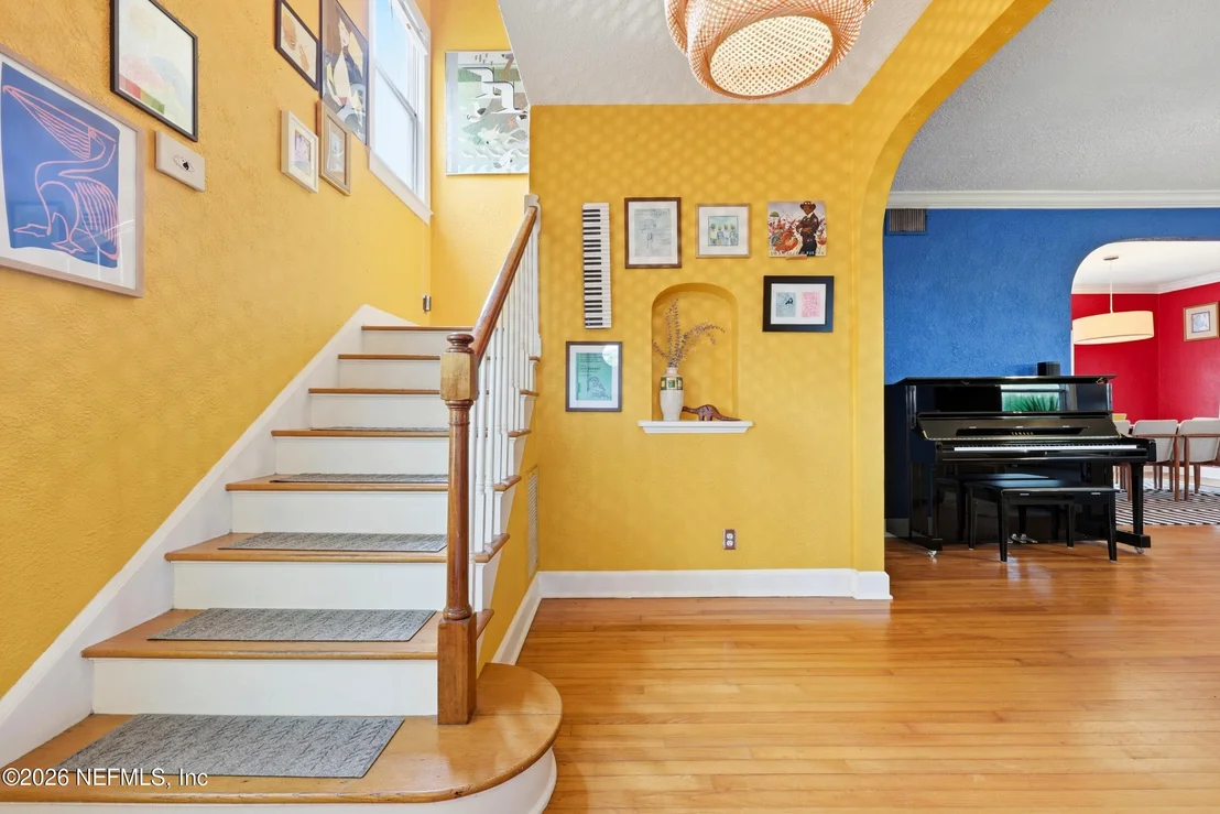 Photo of 525 2ND Street