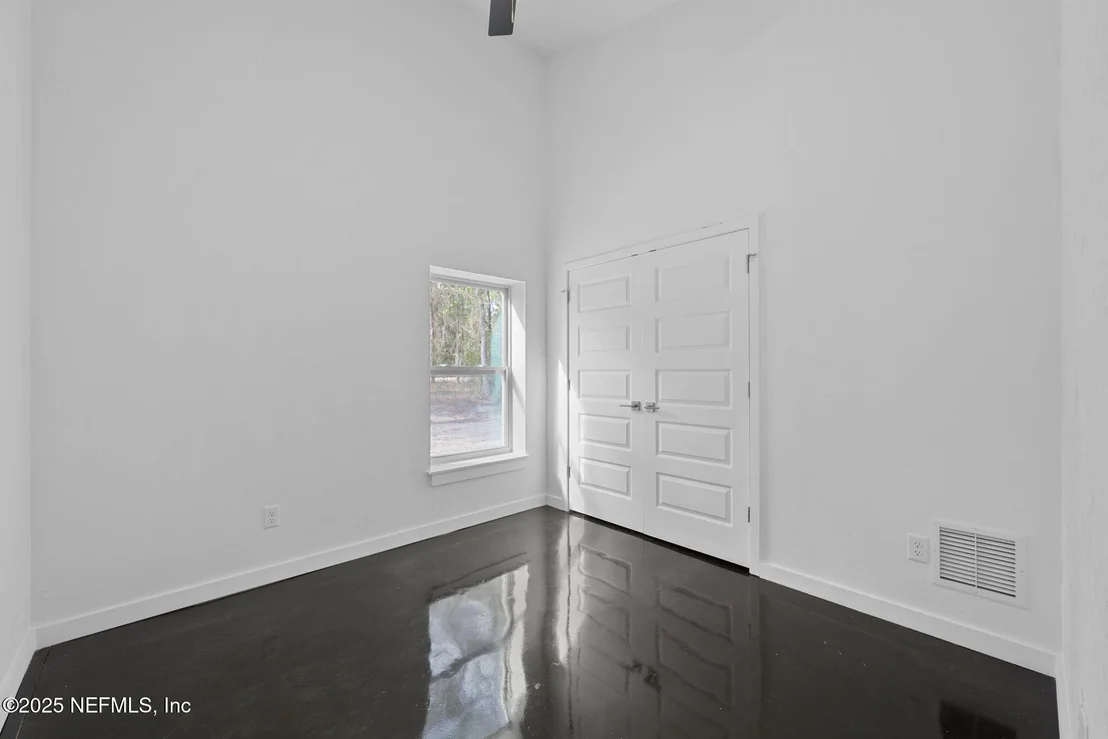 Photo of 102 FRONTENAC Street