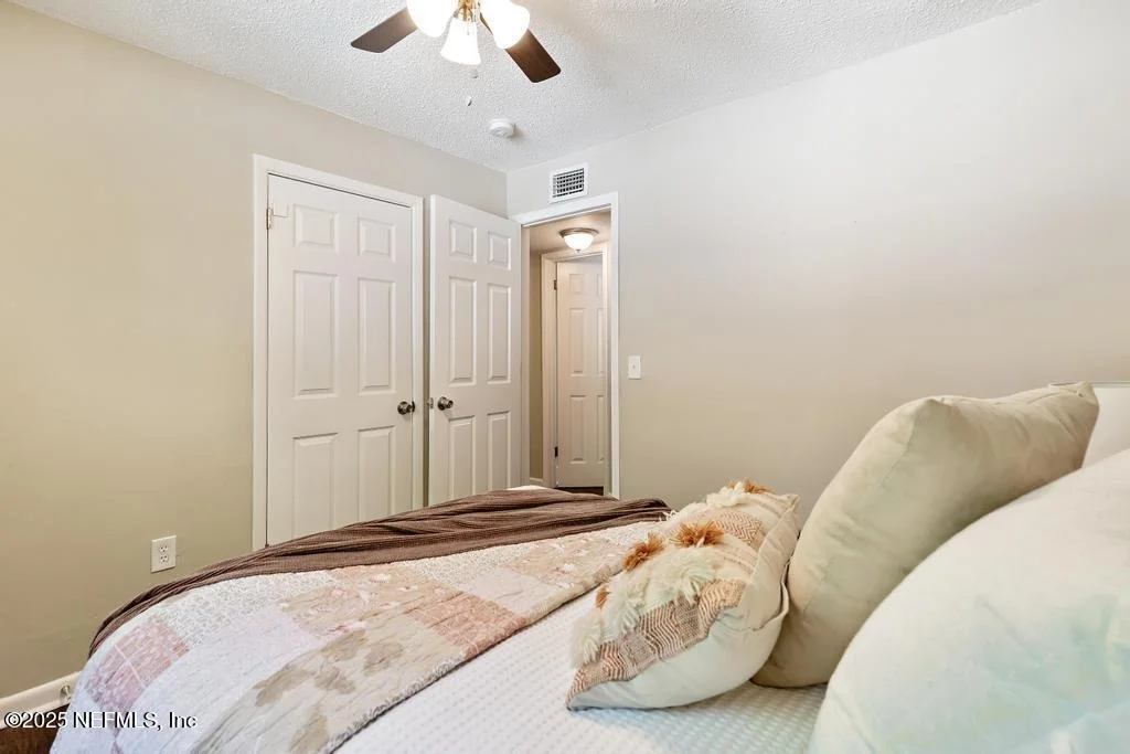 Photo of 3237 PHYLLIS Street