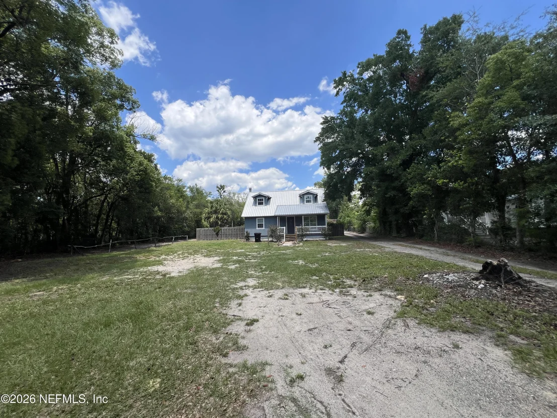 Photo of 468 TAYLOR Avenue