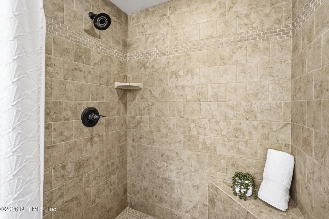Photo of 466 MAKO Drive