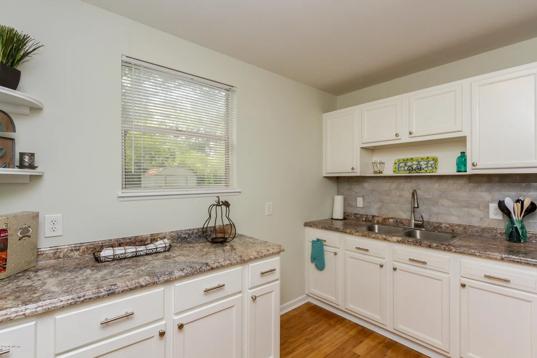 Photo of 1702 DIBBLE Circle E