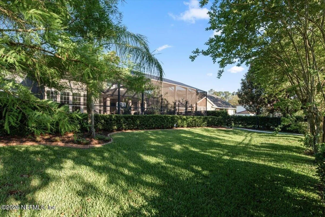 Photo of 421 ST JOHNS GOLF Drive