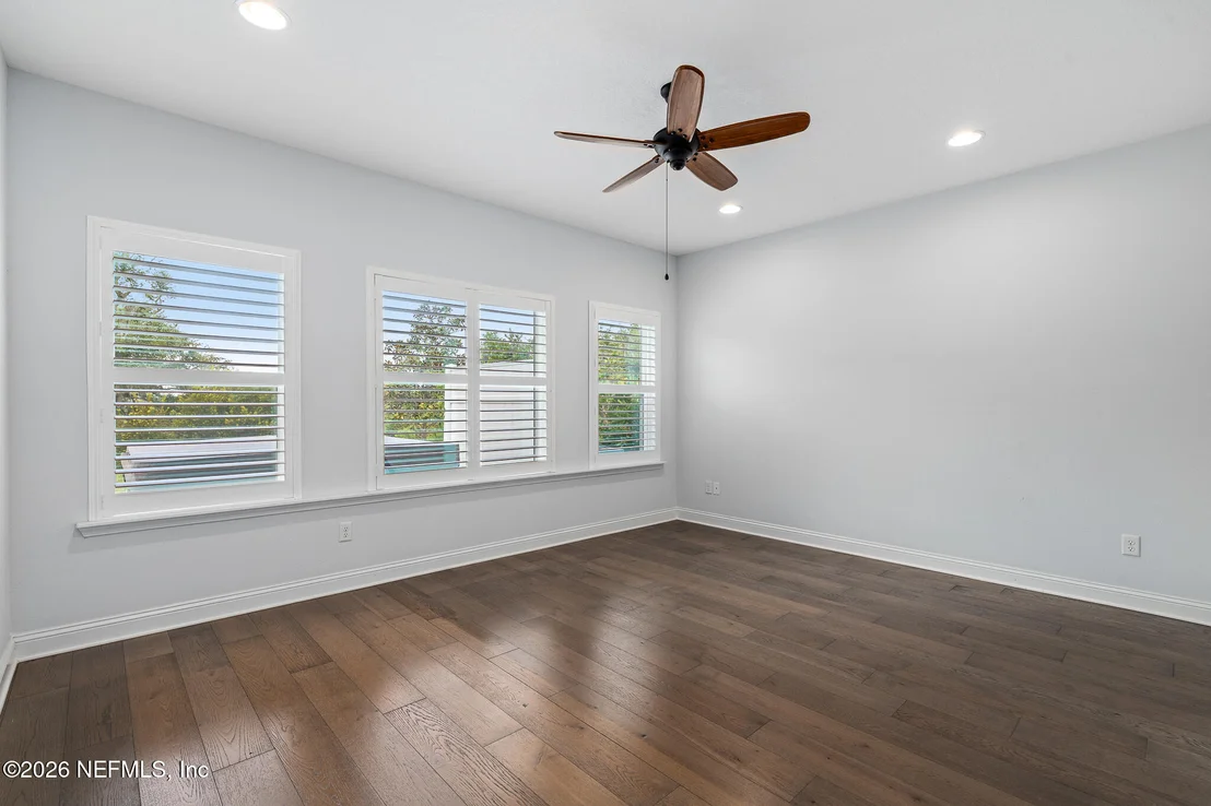 Photo of 27 SAINT BARTS Avenue
