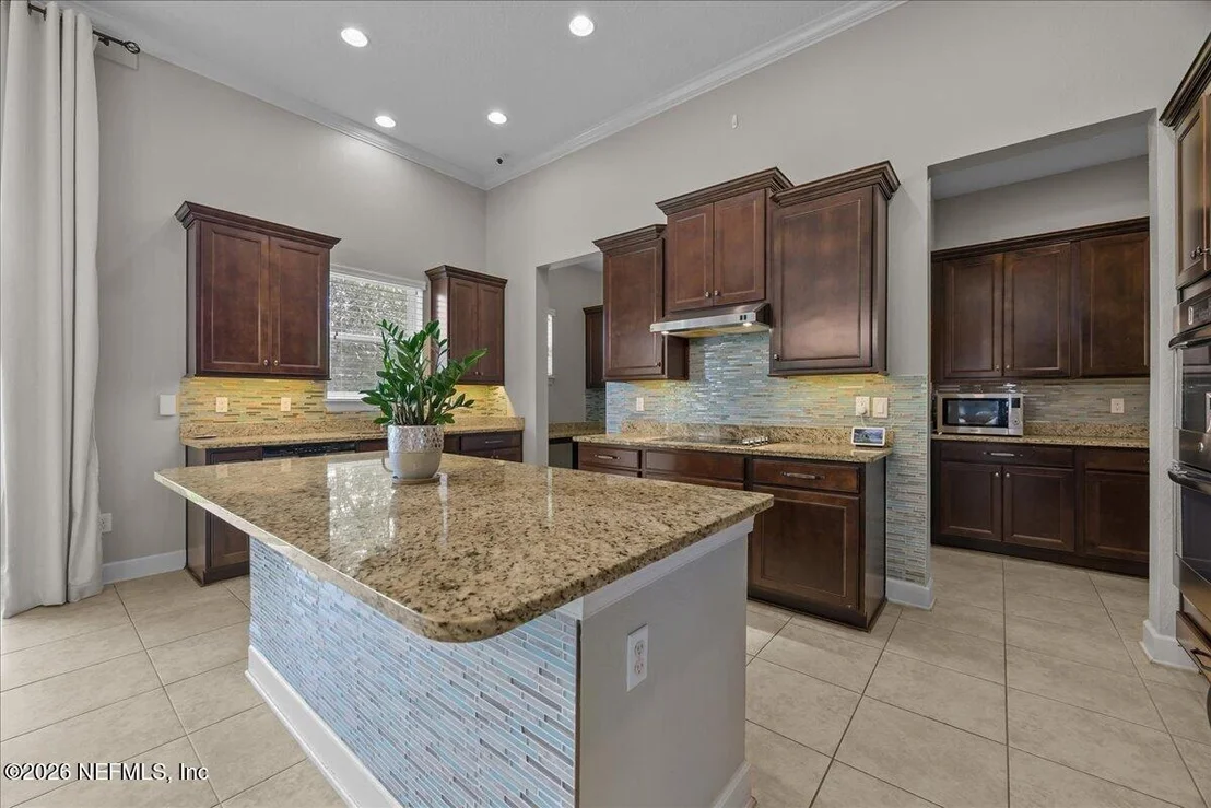 Photo of 94 STONE CREEK Circle
