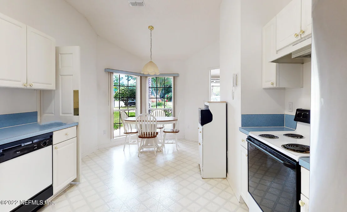 Photo of 9502 BROKEN OAK Boulevard