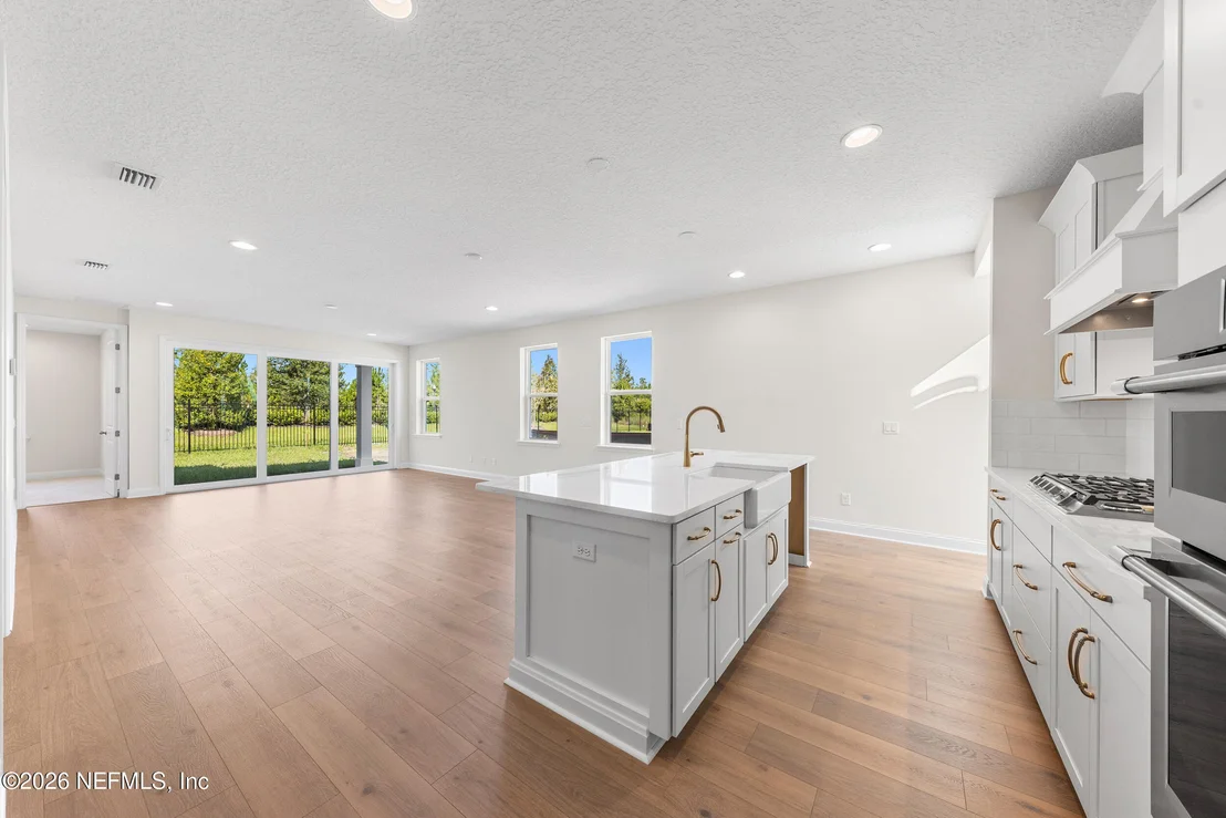 Photo of 357 DOWNRIVER Road