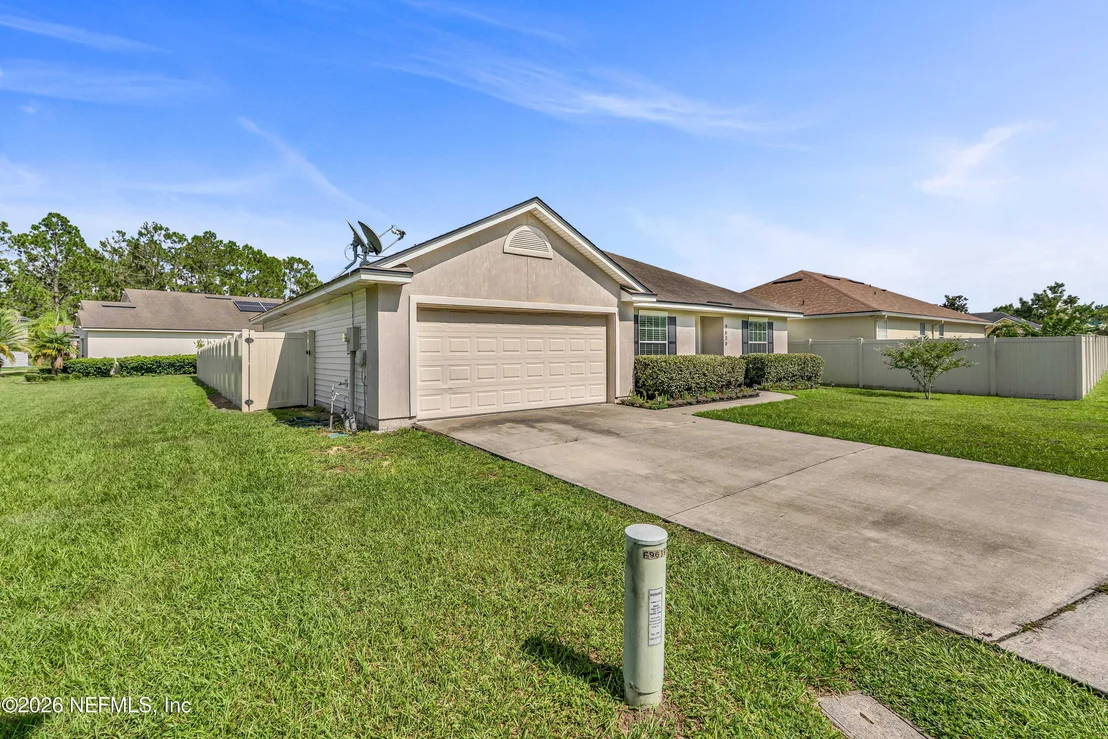 Photo of 9639 BEMBRIDGE MILL Drive