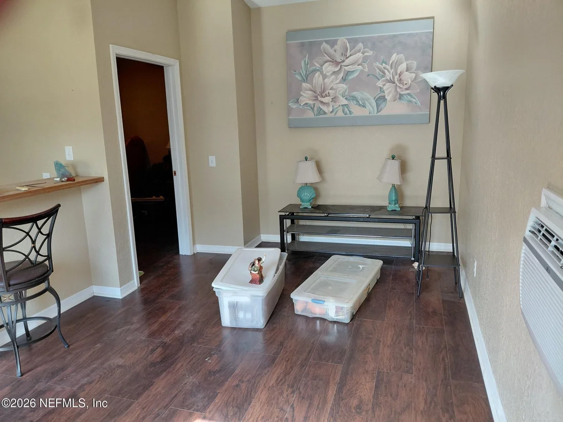 Photo of 118 ROBIN Road