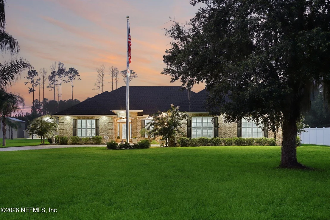 Photo of 122 MACON Road