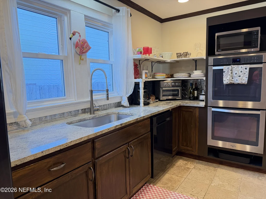 Photo of 102 ZORATOA Avenue