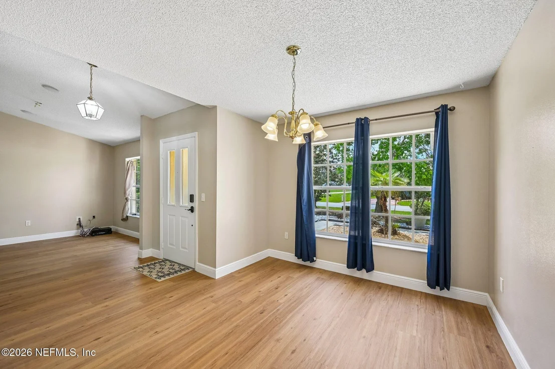 Photo of 2 BIRDSEYE Place