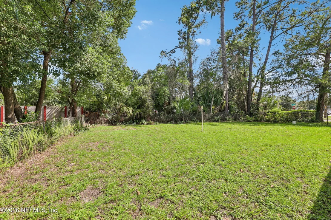 Photo of 1249 LE BRUN Drive