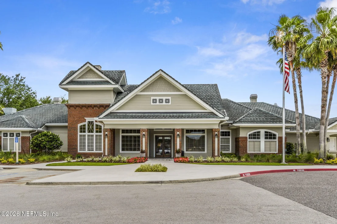 Photo of 2290 EAGLE HARBOR Parkway