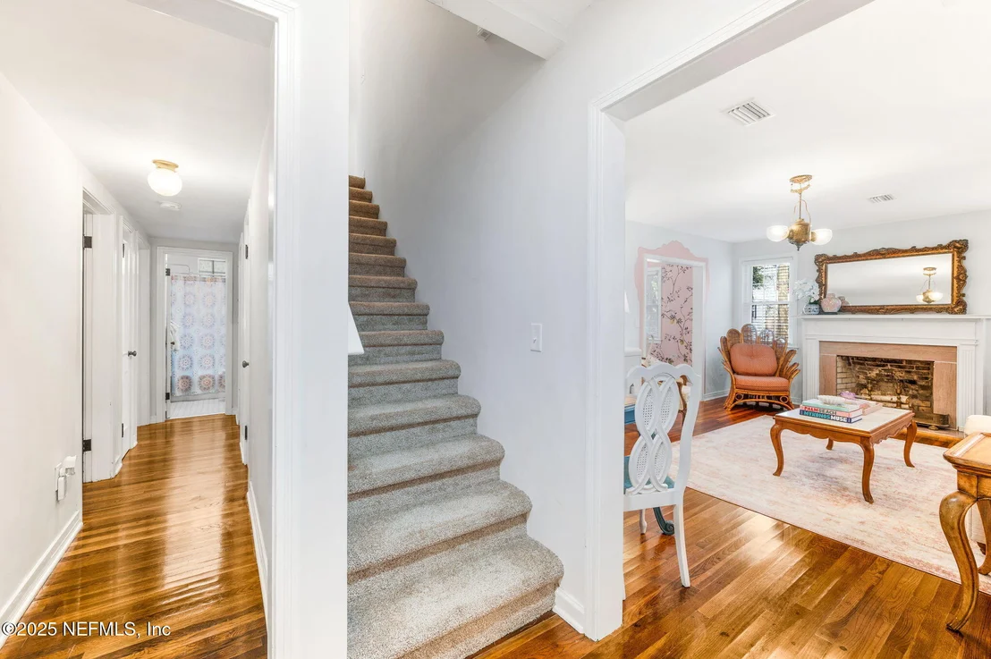 Photo of 42 MAGNOLIA Avenue