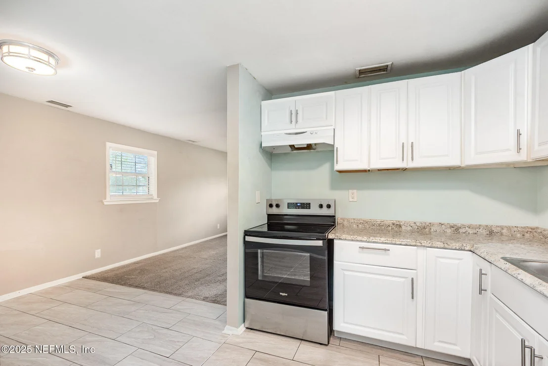 Photo of 5106 ROANOKE Boulevard