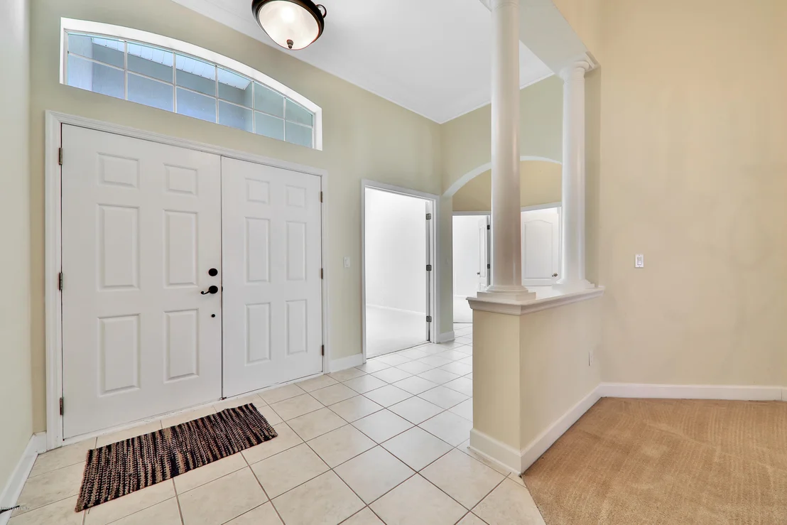 Photo of 804 RILEY Lane