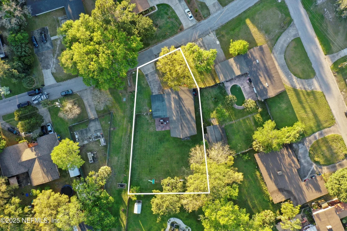 Photo of 1005 LAS ROBIDA Drive