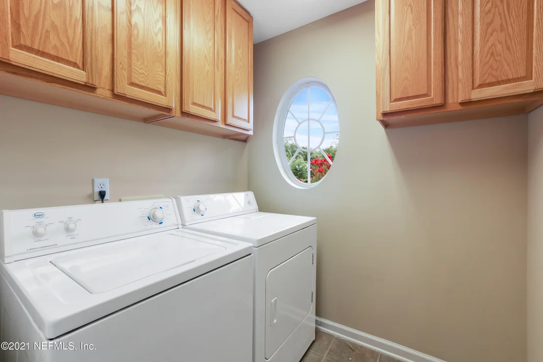 Photo of 420 HEATHER PARK Lane