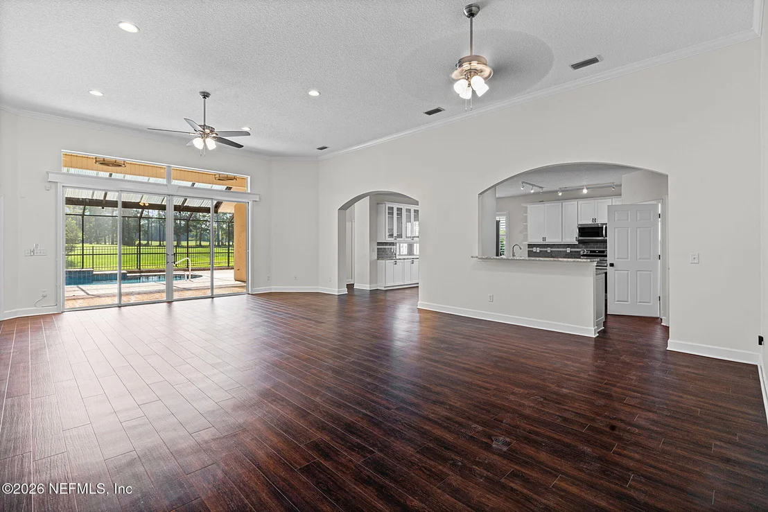 Photo of 2325 LINKS Drive