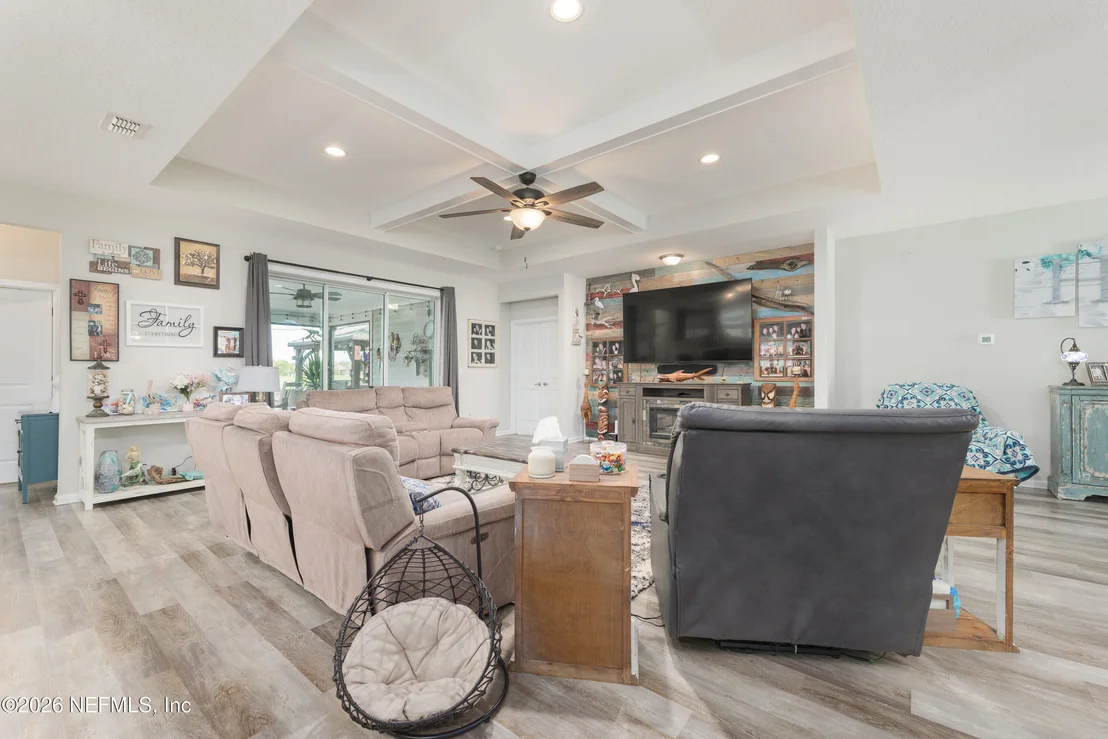 Photo of 607 WILLOW LAKE Drive