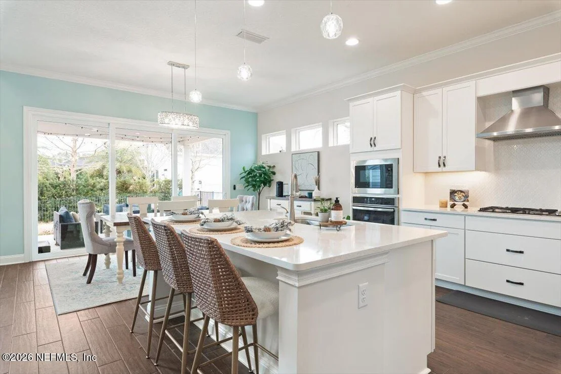 Photo of 592 OUTLOOK Drive