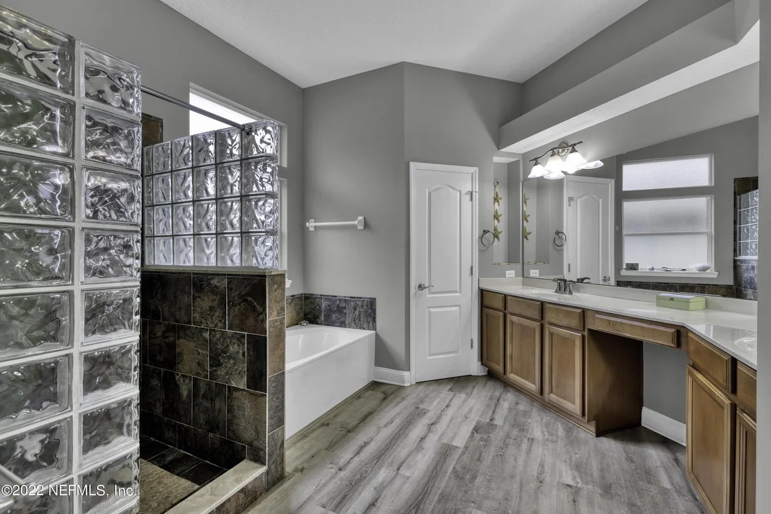 Photo of 1220 PARADISE POND Road