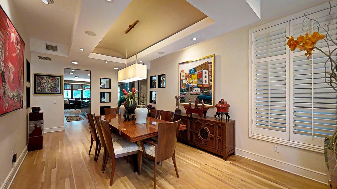 Photo of 3016 FOREST Circle