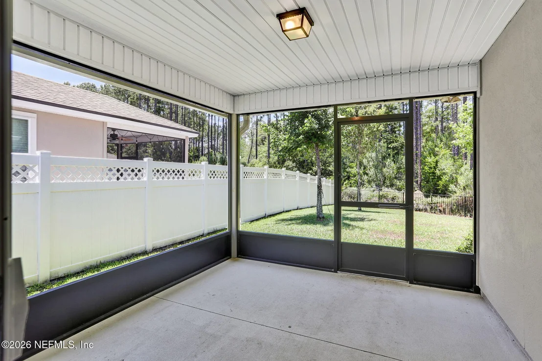Photo of 388 GLASGOW Drive