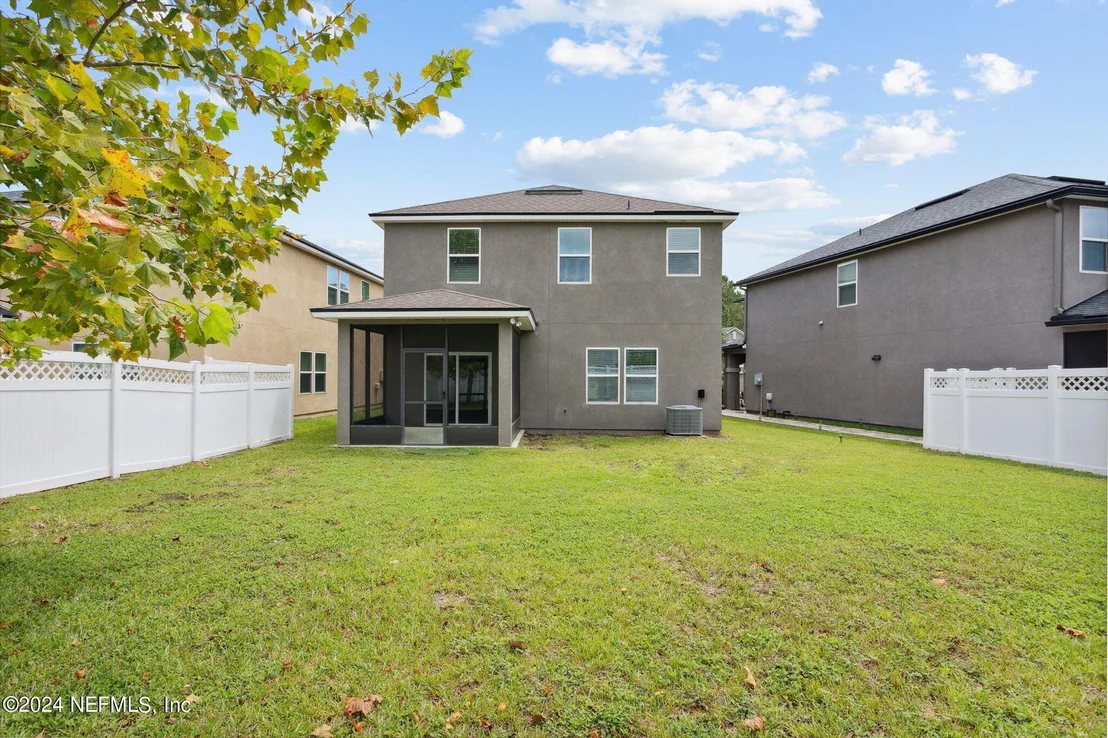 Photo of 597 DRYSDALE Drive