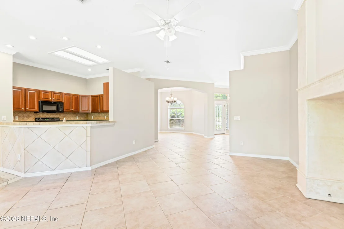 Photo of 893 BLACKBERRY Lane