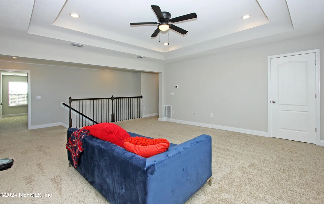 Photo of 242 SILVERLEAF VILLAGE Drive
