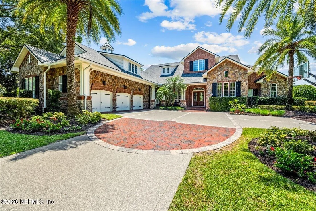 Photo of 1170 REGISTRY Boulevard