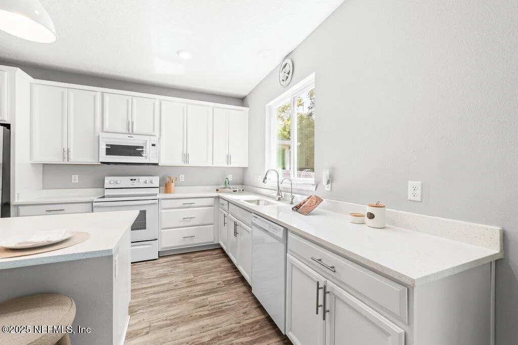 Photo of 12357 VISTA POINT Circle