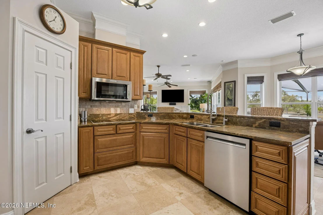 Photo of 188 CLEARLAKE Drive
